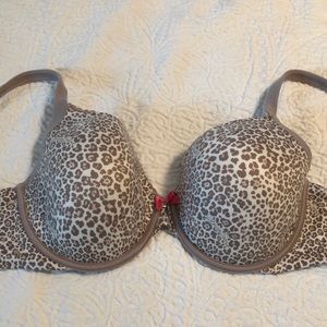Victoria Secret bra.  38D, perfect condition.